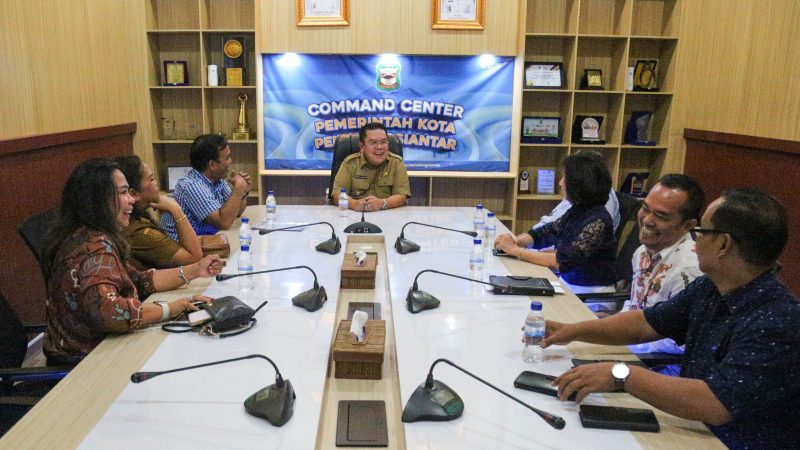 Wali Kota Wesly Silalahi SH MKn Terima Undangan Menghadiri Acara Reuni Akbar Alumni SMP Cinta Rakyat 1 Pematangsiantar