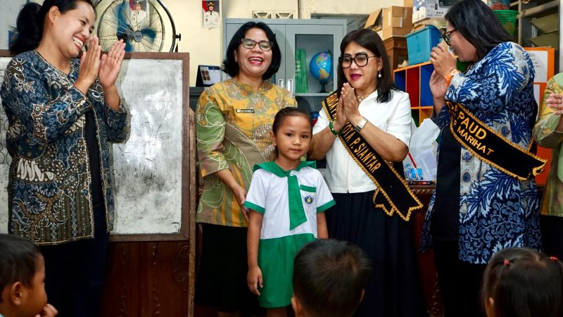 Ketua TP PKK Kota Pematangsiantar Kunjungi Sekolah Pendidikan Anak Usia Dini-Sanggar Anak Balita (PAUD-SAB) di Kecamatan Siantar Marihat