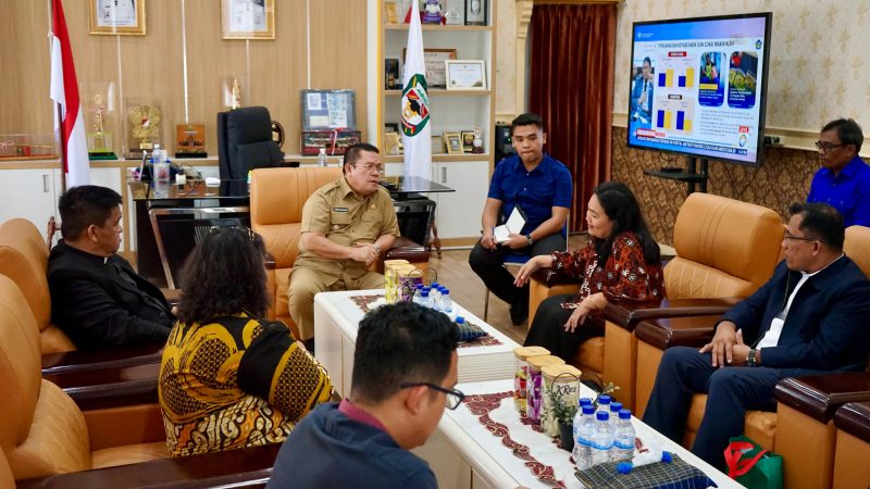 Wali Kota Wesly Silalahi SH MKn Terima Audiensi Ephorus GKPS Bersama Panitia Konser Harmoni 30 Tahun Internasionalisasi United Evangelical Mission (UEM) 