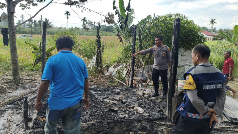 Satu Unit Rumah Sederhana Musnah Dilalap Api, Polsek Sianțar Martoba Cek TKP ke Jalan Parbebsi