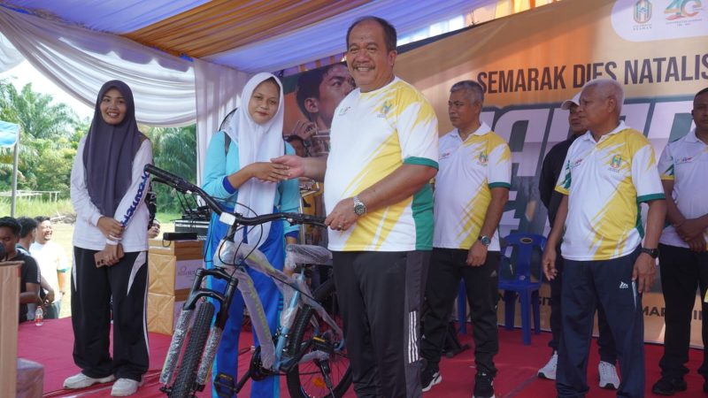 Wagubsu dan Bupati Asahan Hadiri Kegiatan Jalan Santai Dies Natalis UNA Ke 40 Tahun 2026