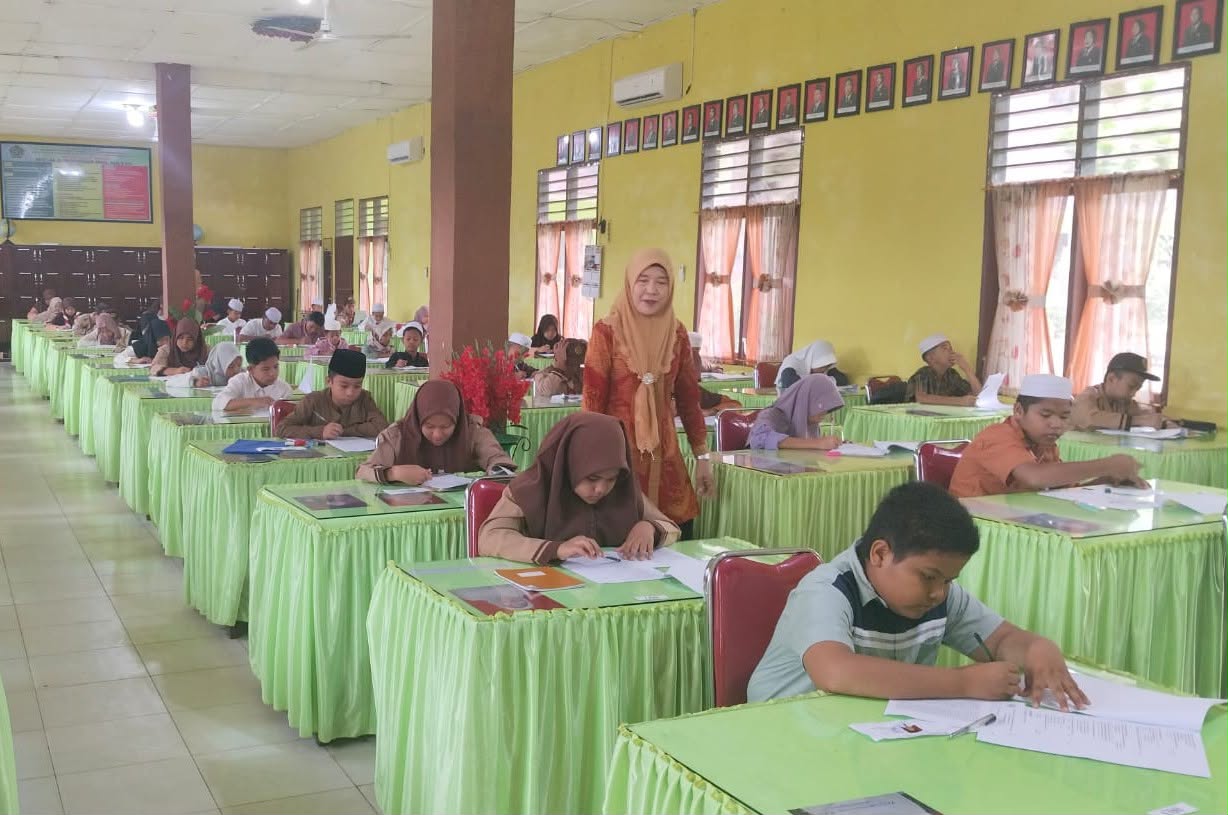 Ummi Salamah : Rangkaian seleksi PMBM MTsN 2 Madina telah memenuhi SOP