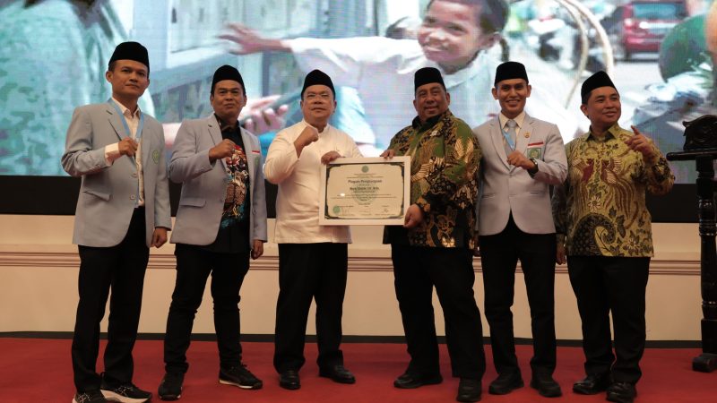 Wali Kota Pematangsiantar Terima Piagam Penghargaan dari BKPRMI Pusat
