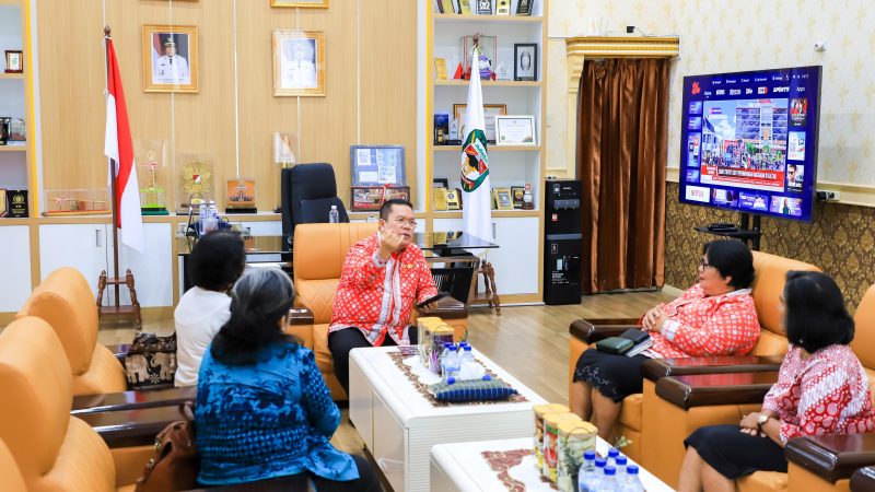 Wali Kota Wesly Silalahi SH MKn Sambut Audiensi DPC Persatuan Wanita Kristen Indonesia (PWKI) Kota Pematangsiantar