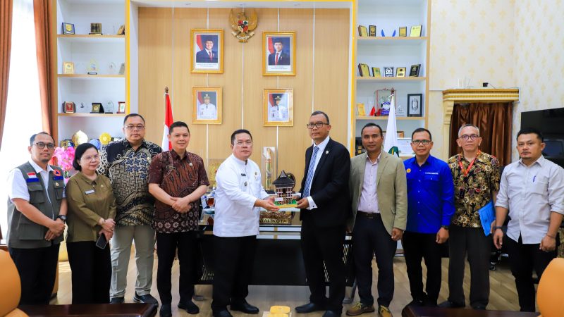 Wali Kota Wesly Silalahi SH MKn Bersama Rektor Universitas Advent Surya Nusantara Pematangsiantar Tanda Tangani MoU Tri Dharma Perguruan Tinggi