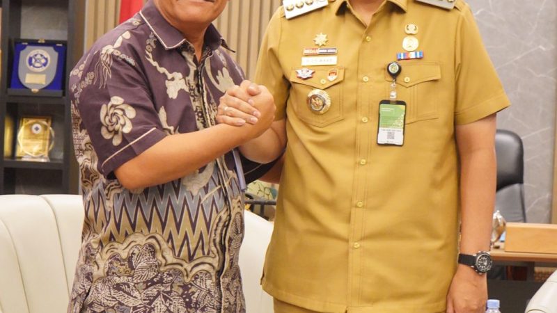 Ahli Hukum Dr. Henry Sinaga, SH, SpN, MKn dan Pengurus Forum Petisah Bersatu (FPB) Audiensi dengan Wali Kota Medan