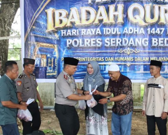Berbagi Kebagiaan di Idul Adha 1447 Hijriah, Polres Sergai Sembelih Puluhan Hewan Qurban