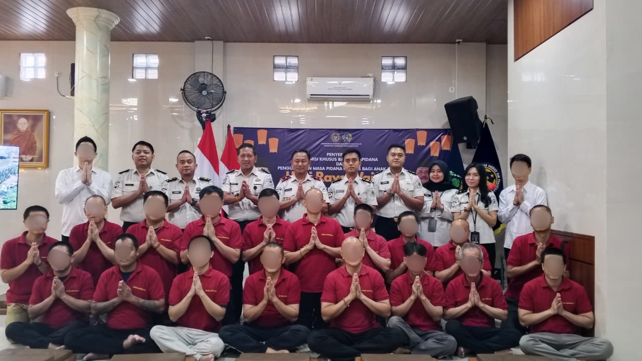 Puluhan Warga Binaan Lapas Cipinang Terima Remisi Waisak, Wujud Hasil Pembinaan dan Perubahan Diri