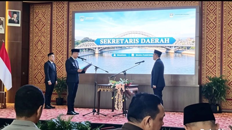 Dicky Syailendra, S.Sos Di Lantik Dan Di Ambil Sumpah Sebagai Sekda Kabupaten Ogan Ilir