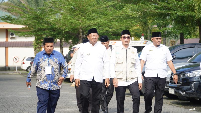 Bupati Syah Afandin Sambut Kepulangan Jamaah Haji Langkat, Sampaikan Haru dan Harapan