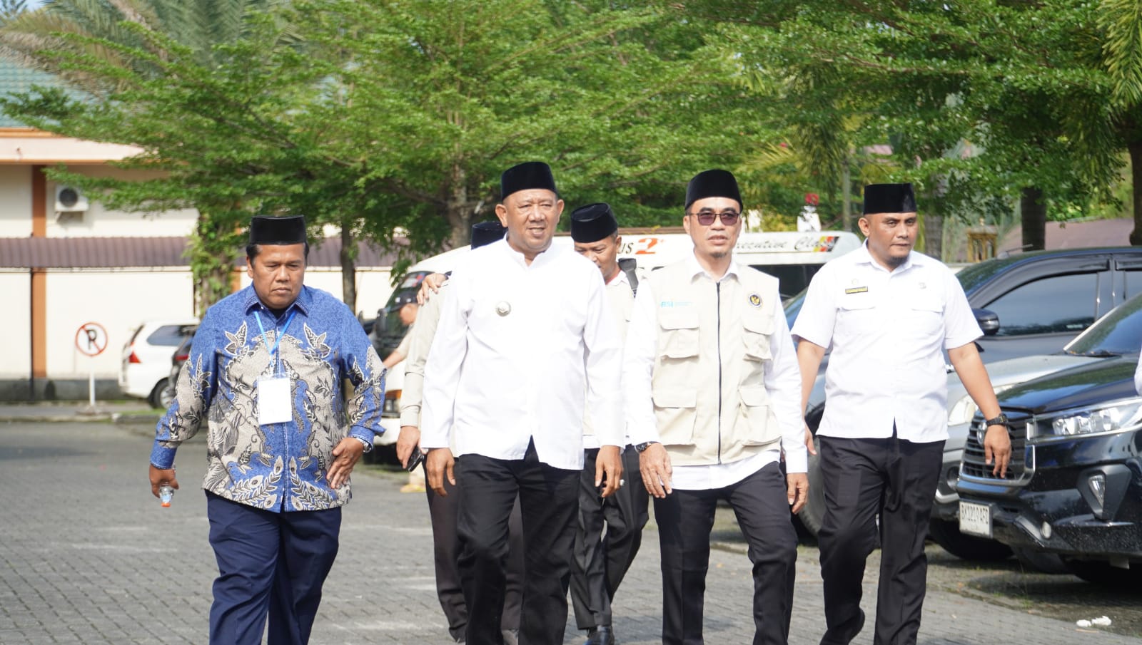 Bupati Syah Afandin Sambut Kepulangan Jamaah Haji Langkat, Sampaikan Haru dan Harapan