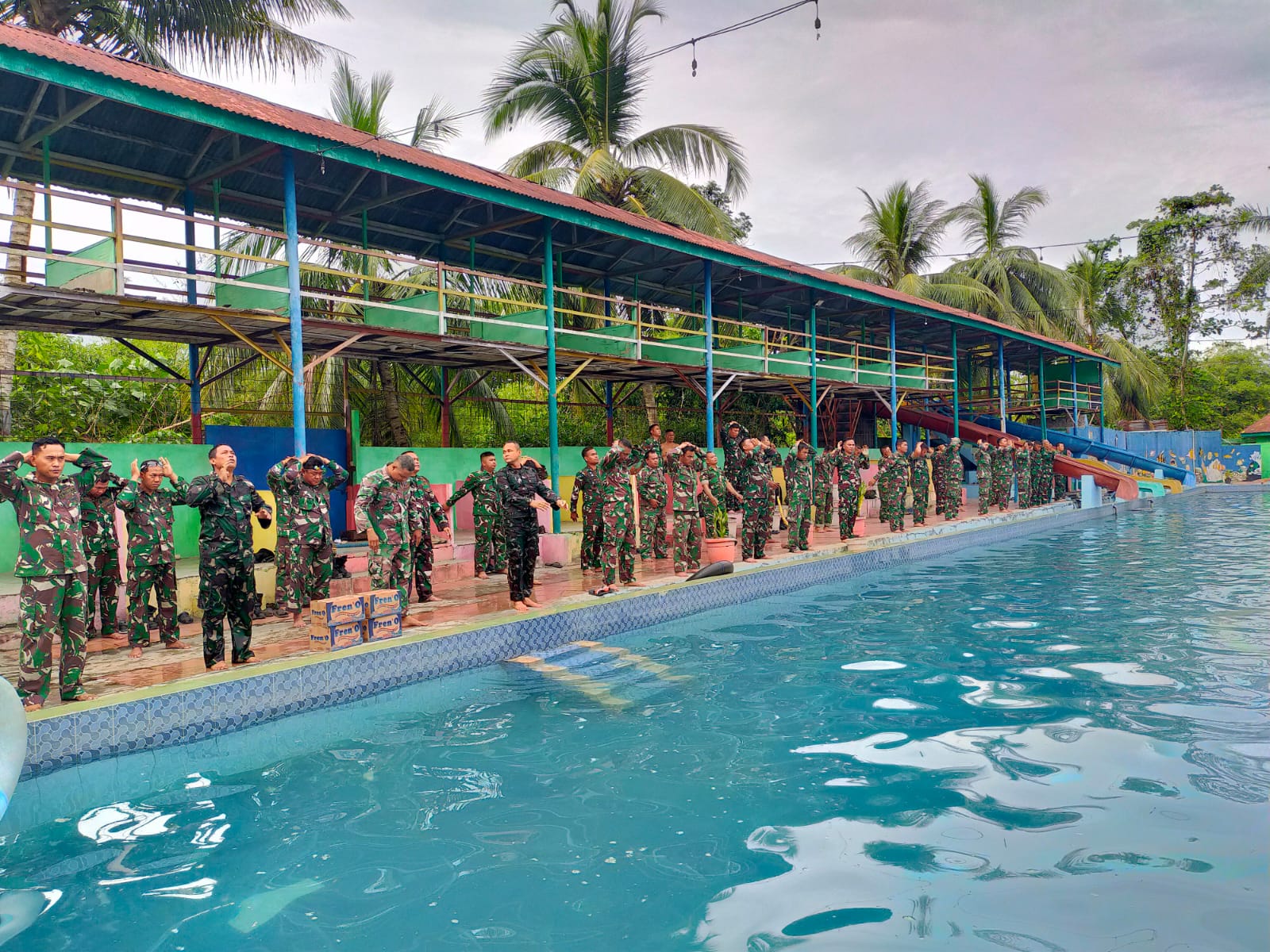 Tingkatkan Fisik dan Keterampilan, Kodim 0209/Labuhanbatu Gelar Latihan Renang
