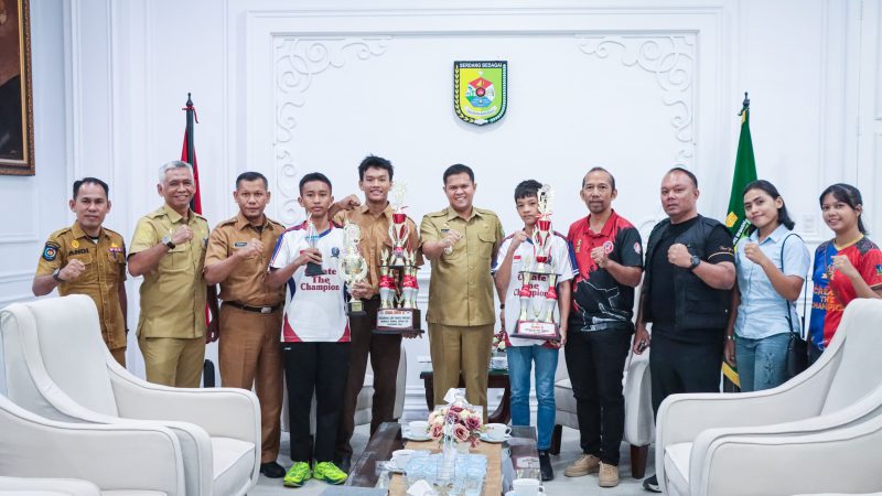 Wabup Adlin Dukung Prestasi Atlet Muda Sergai dan Pengabdian Mahasiswa Untuk Desa