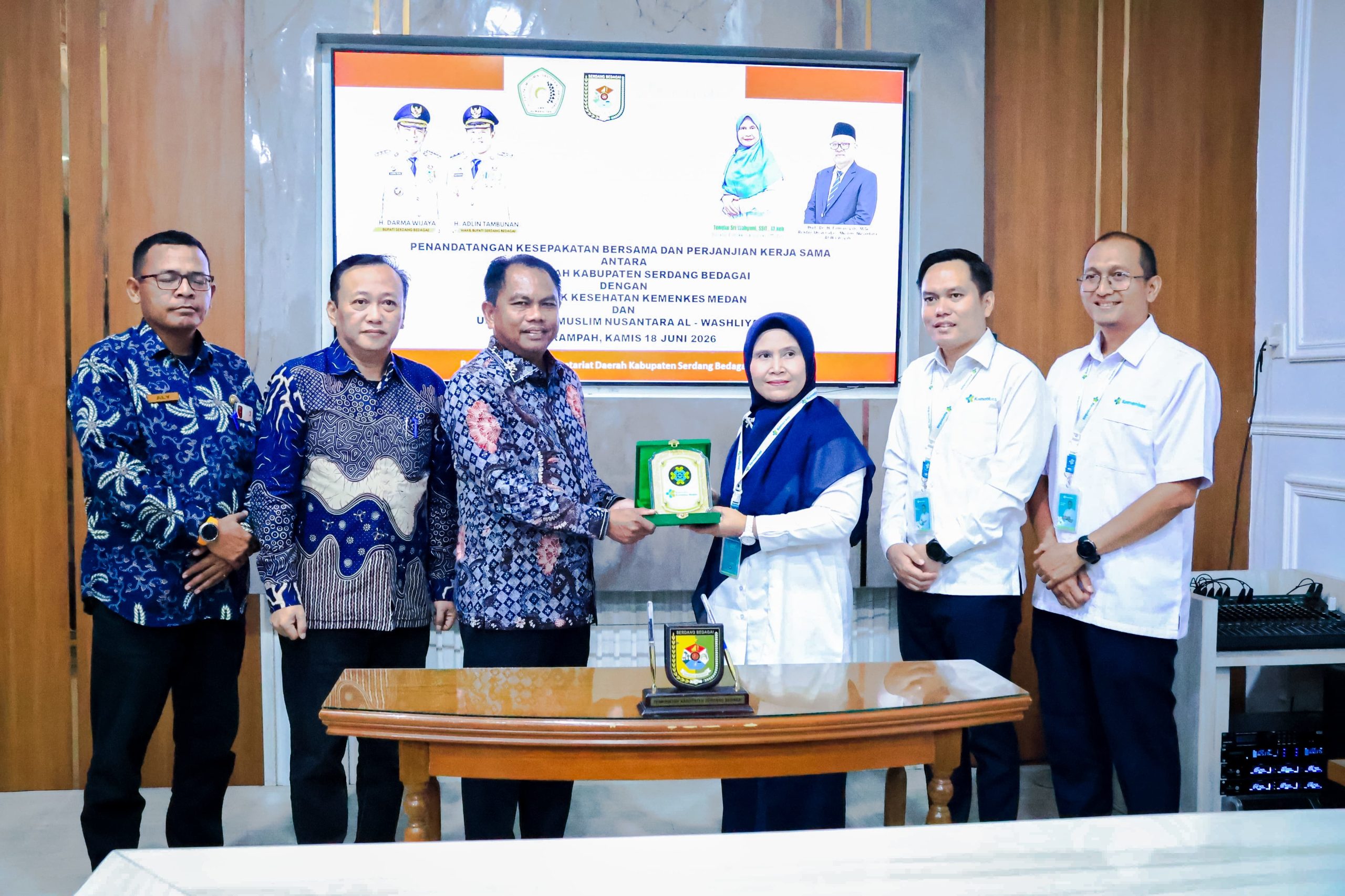 Dorong Penguatan SDM, Bupati Darma Wijaya Gandeng Poltekkes Kemenkes Medan dan UMN Al-Washliyah
