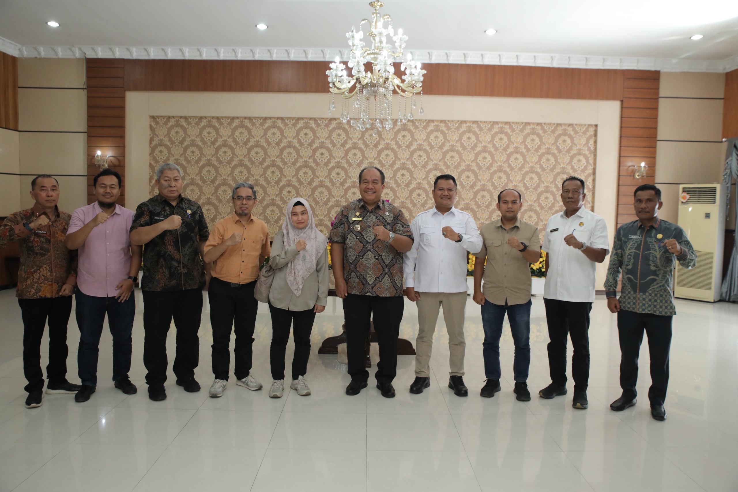 Bupati Asahan Terima Kunjungan Manager PLN UP3 Rantau Prapat