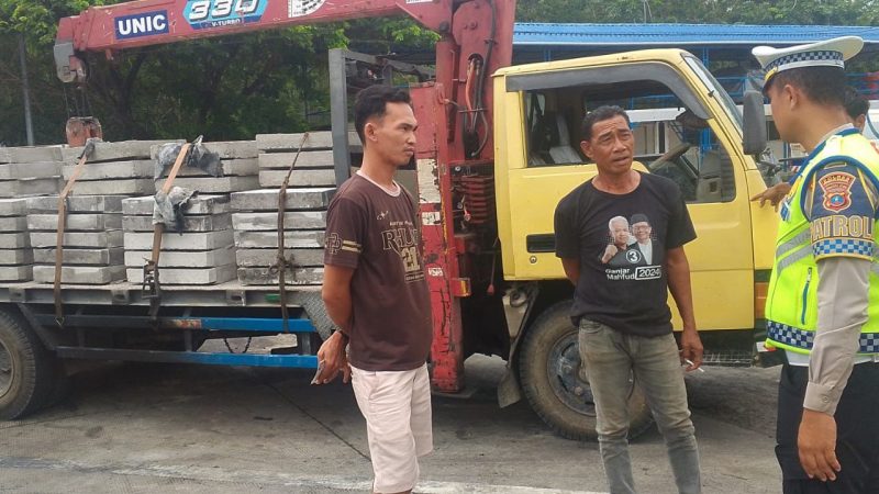 Satlantas Polres Sergai Tertibkan Truk ODOL di Tol Medan-Tebing Tinggi KM 65 A