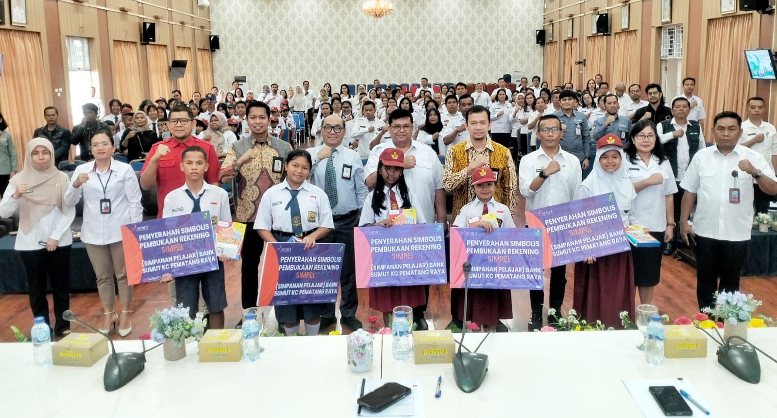 Sekda Simalungun Ajak Pelajar Mulai Menabung Sejak Dini