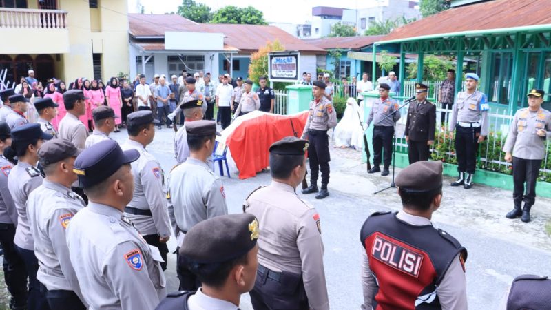 Hormati Pengabdiannya, Polres Labuhanbatu Laksanakan Upacara Persemayaman Dan Pelepasan Terakhir Aiptu Selamet Suheri