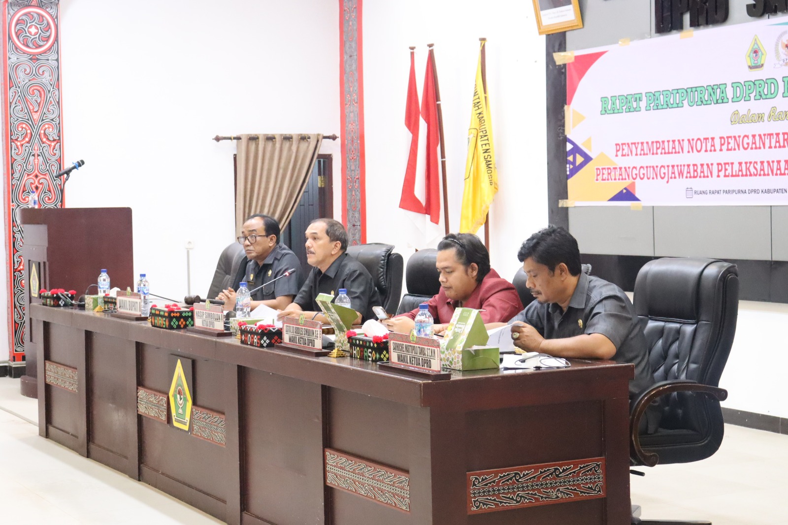 Wakil Bupati Samosir Menyampaikan Nota Pengantar Ranperda Pertanggungjawaban Pelaksanaan APBD TA 2025