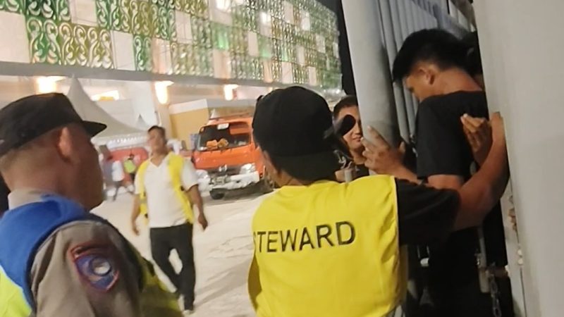 Tiket Sudah Dibayar, Penonton Ditolak Masuk Stadion SUSU Saat Laga Indonesia vs Vietnam, Ratusan Suporter Protes