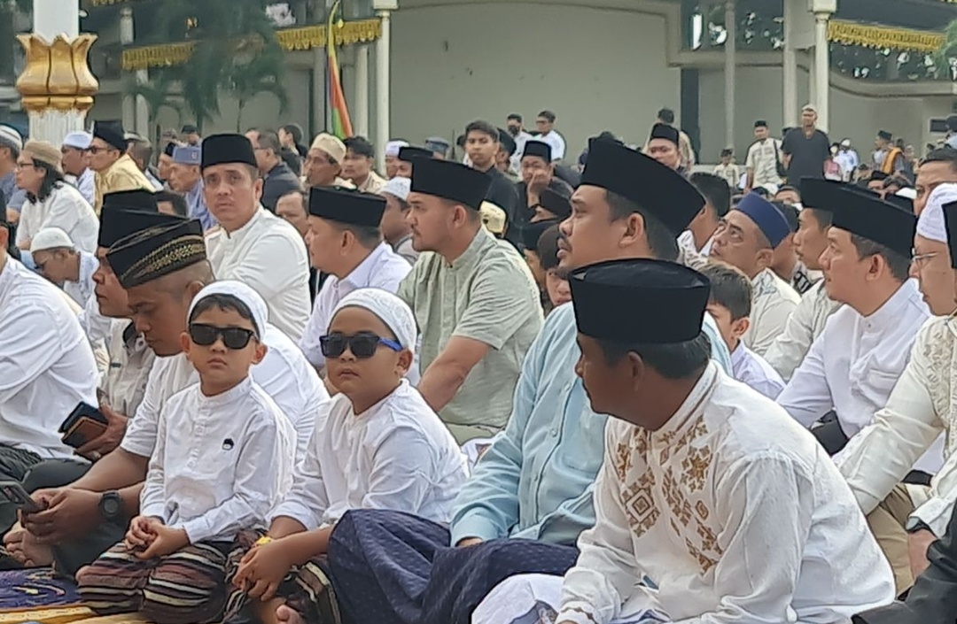 Gubernur Sumut Bobby Nasution Salat Idulfitri 1447 H Bersama Ribuan Masyarakat di Sergai