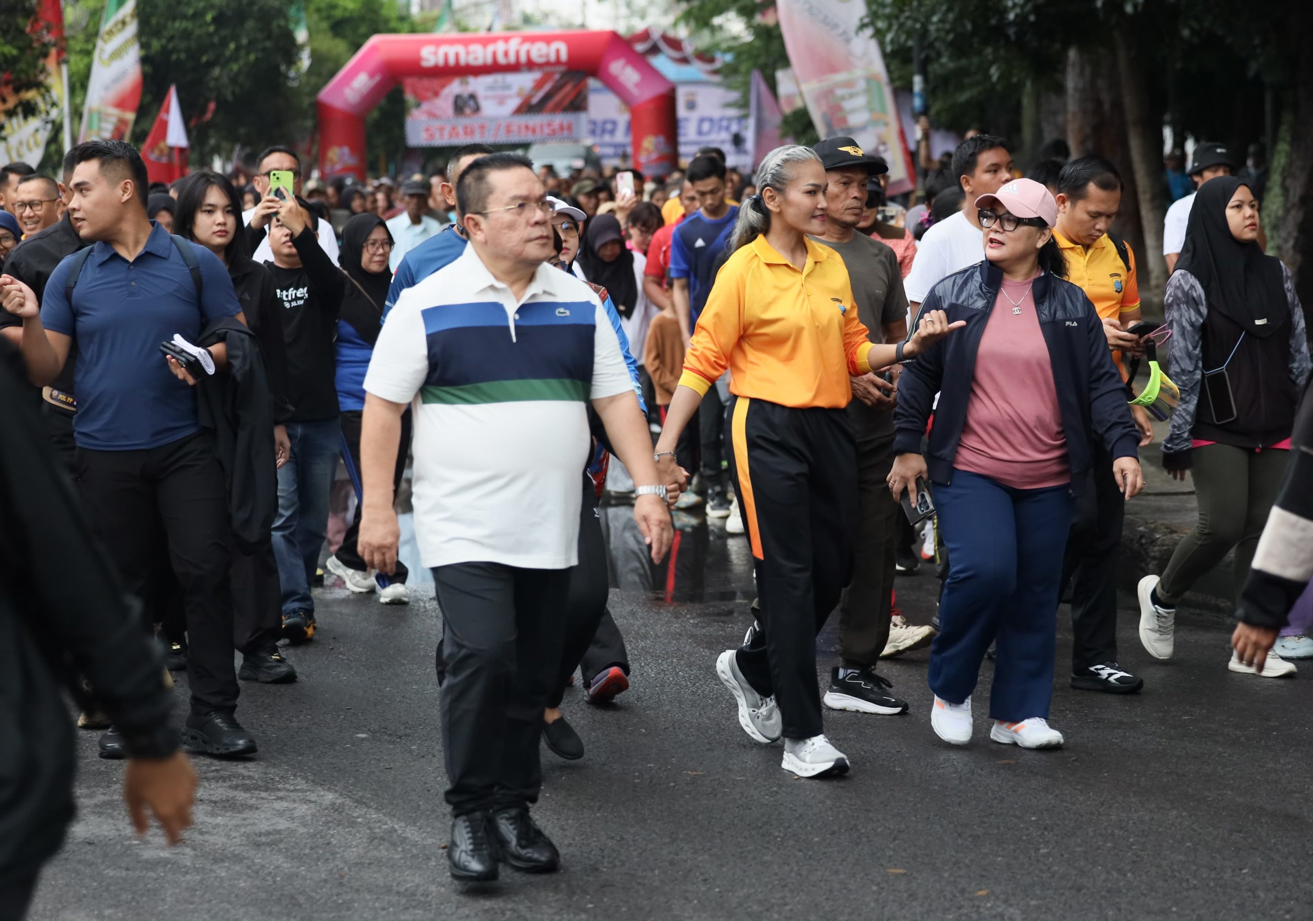 Wali Kota dan Ketua TP PKK Pematangsiantar Menghadiri Car Free Day dan Olahraga Semarakkan HUT ke-80 Bhayangkara Tahun 2026