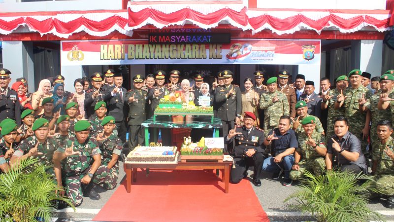 Dandim 0209/Labuhanbatu Hadiri HUT Bhayangkara ke-80, Tegaskan Soliditas TNI-Polri untuk Pengabdian kepada Masyarakat