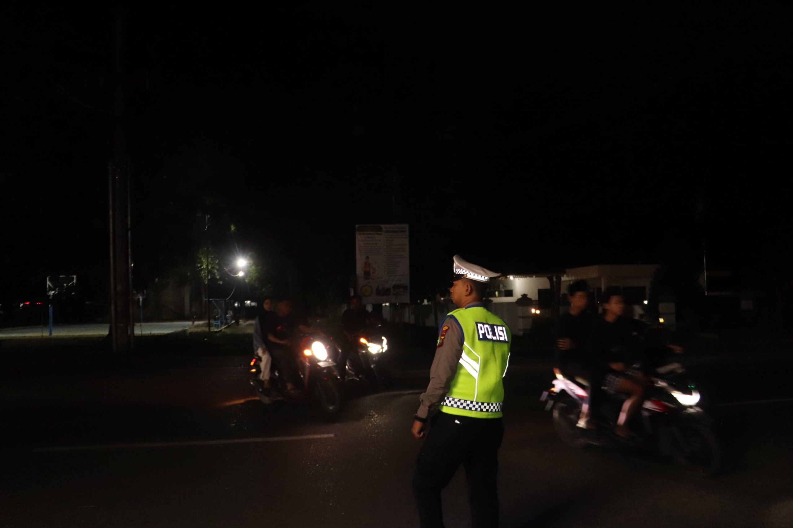 Sat Lantas Polres Langkat Pengaturan Lalin Malam Hari,Mencegah Laka Lantas