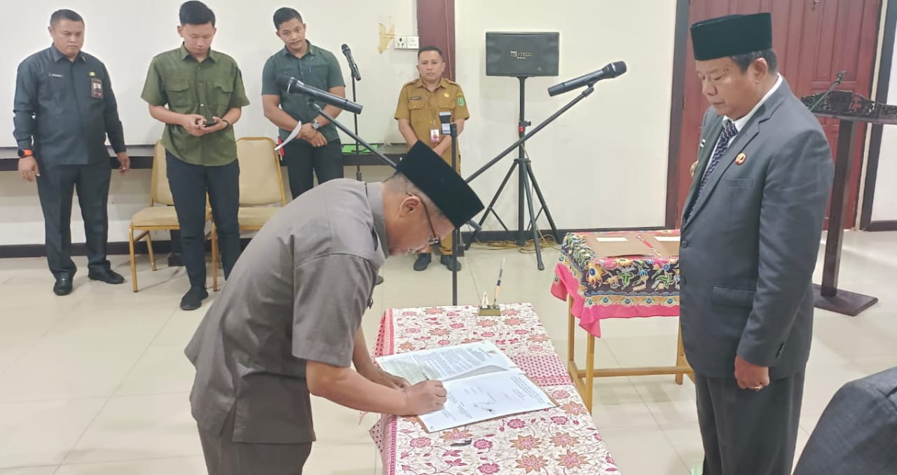 Wabup Inhu Lantik Pejabat Administrator dan Pengawas