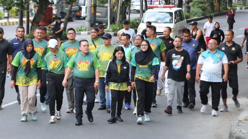 Wali Kota Wesly Silalahi SH MKn Ikuti Jalan Santai dan Senam Sehat yang Dipusatkan di Lapangan Adam Malik