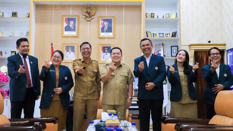 Wali Kota Wesly Silalahi Didampingi Kepala Dinas Kesehatan Sambut Silaturahmi Sekaligus Audiensi Pengurus Cabang Terpilih IDI Pematangsiantar – Simalungun Masa Bakti 2025-2028