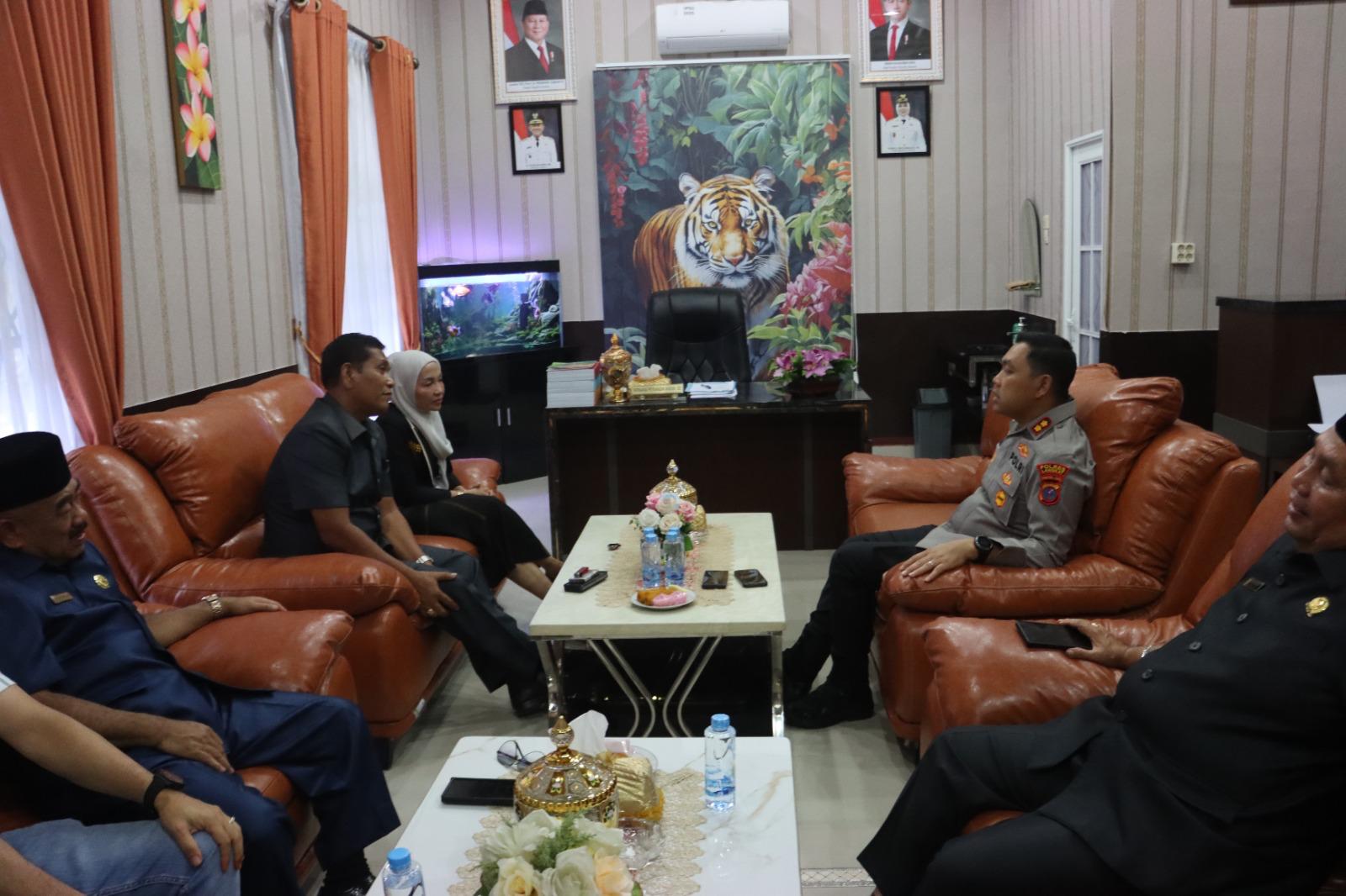 Kapolres Langkat Bersilaturahmi dengan Ketua DPRD, Pererat dan Sinergi Hubungan Kelembagaan