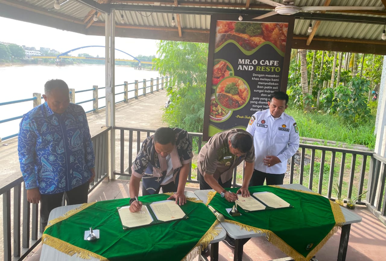 Pemkab Inhu dan Pemko Pekanbaru Lakukan Penandatanganan Kerjasama Bangun Potensi Daerah