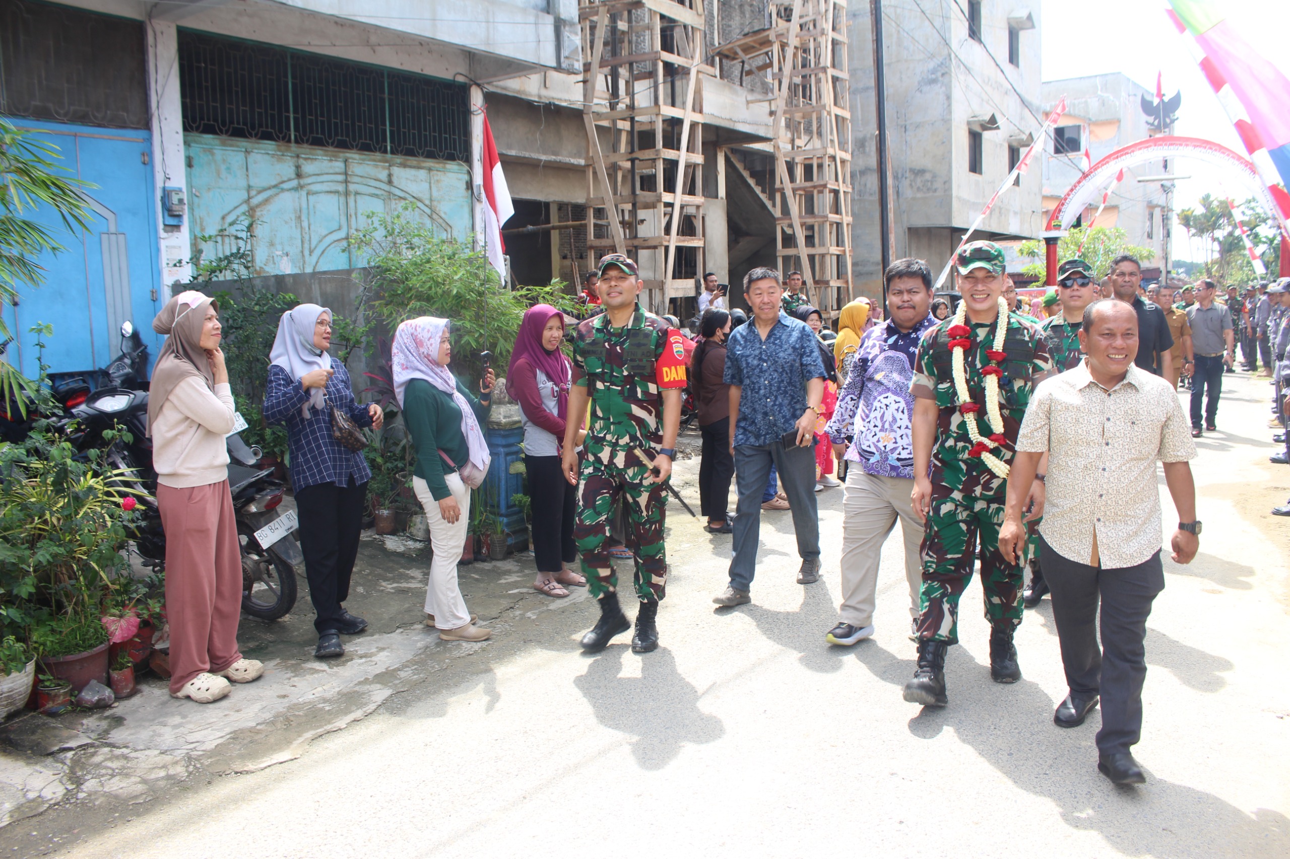Semangat Gotong Royong, Dandim 0209/LB Tunjukkan Bukti Nyata Kampung Pancasila