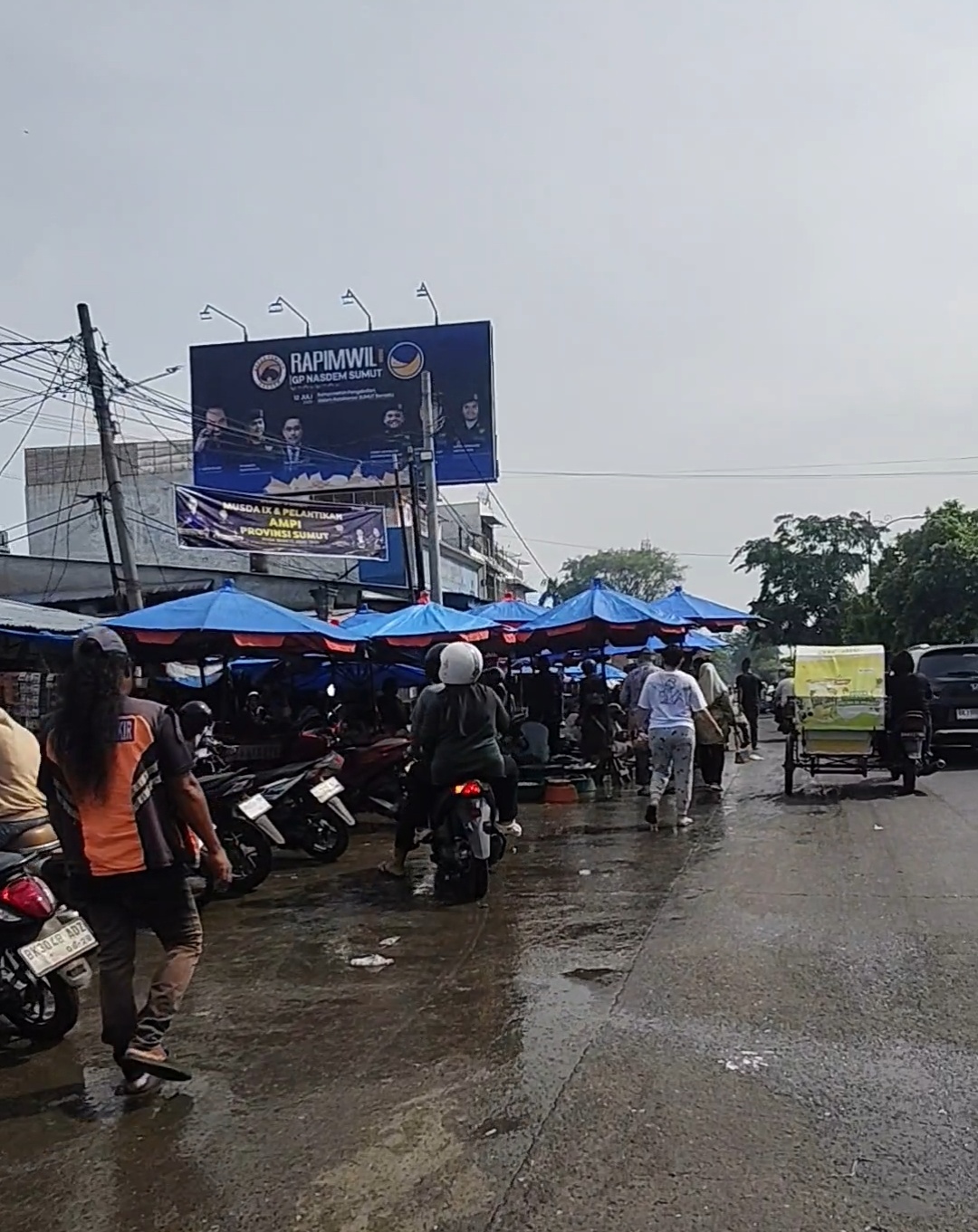 Semrawut Bertahun-tahun, PKL Pasar Sei Sikambing Seolah Tak Tersentuh Penertiban