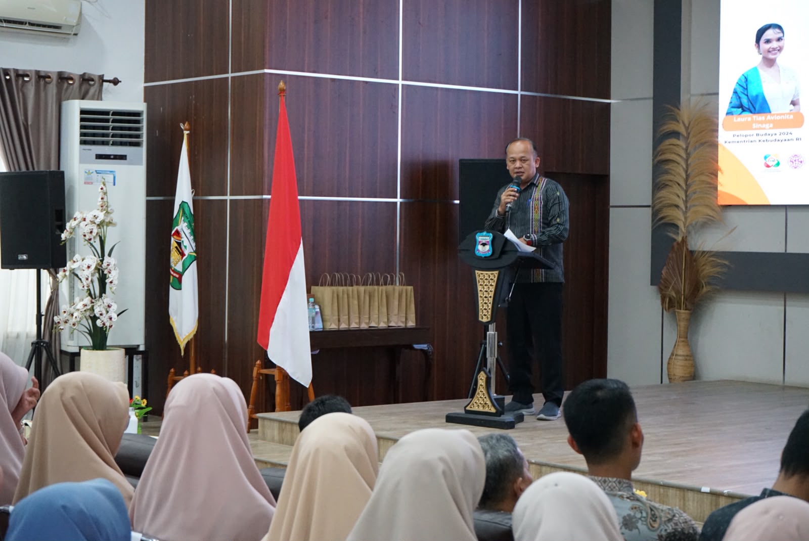 Wali Kota Pematangsiantar Diwakili Asisten Pemerintahan dan Kesejahteraan Rakyat Buka Seminar Entrepreneurship bertajuk ‘Youth Today, Leader Tomorrow’
