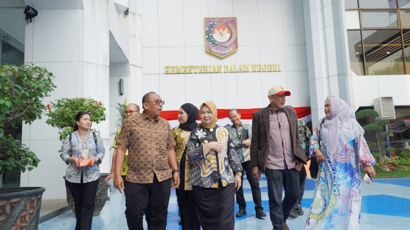 Plt. Bupati Tiorita Kawal Langsung Percepatan Bantuan Korban Banjir Langkat ke Jakarta