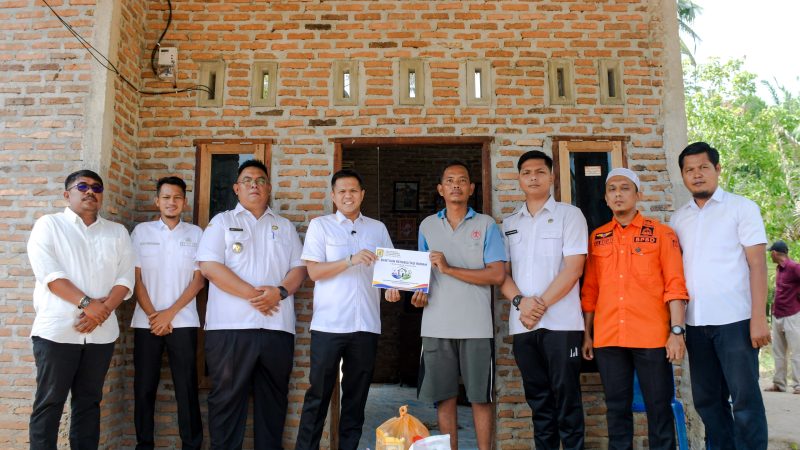 Tinjau Korban Angin Puting Beliung, Wabup Adlin Tambunan Langsung Salurkan Bantuan di Kecamatan Dolok Masihul