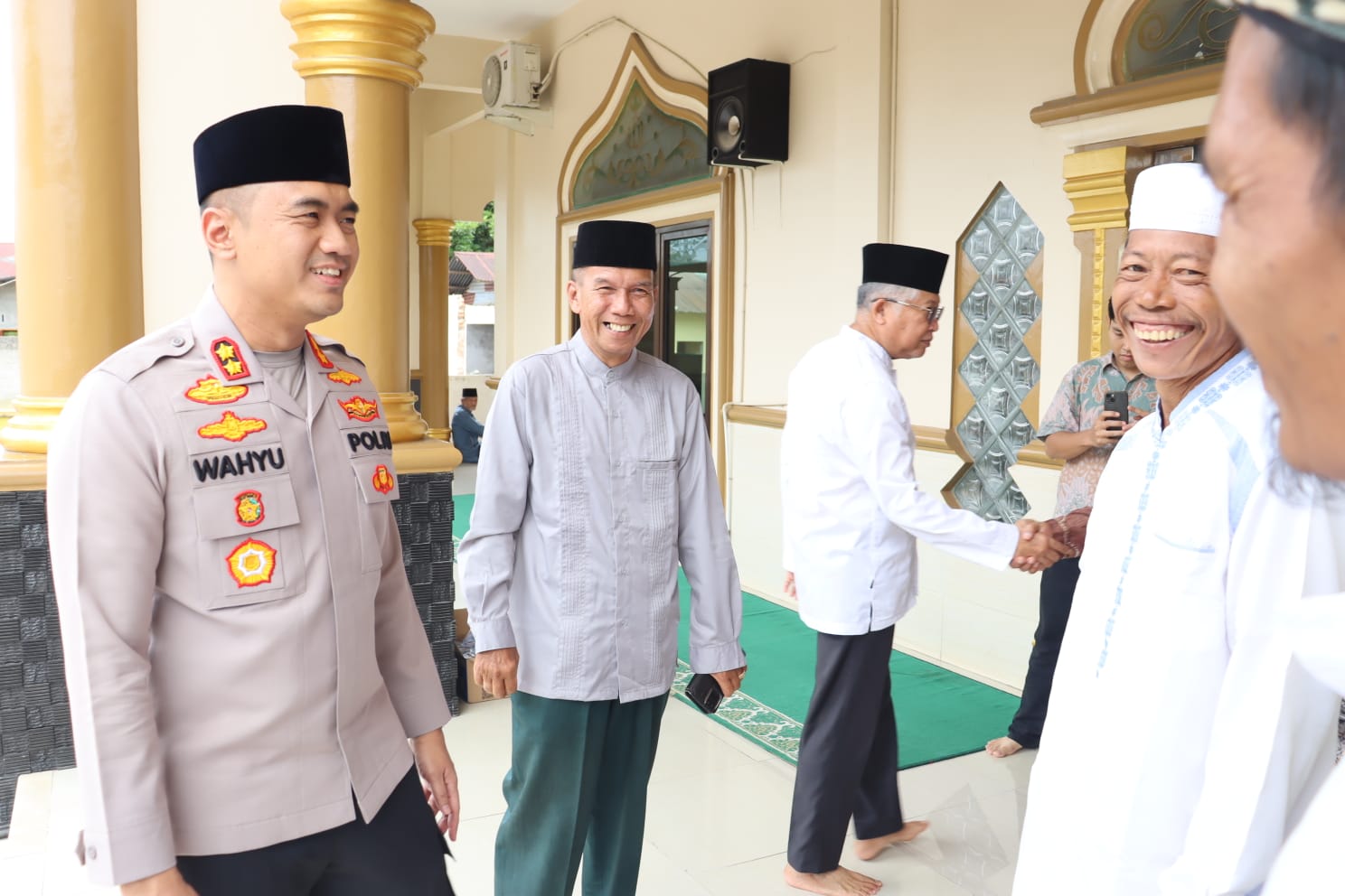 Kapolres Labuhanbatu Sampaikan Pesan-Pesan Kamtibmas Pada Para Jamaah