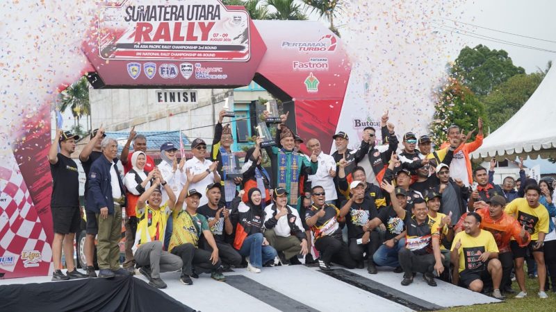 Bupati Simalungun Resmi Menutup Kejuaraan APRC 2026 Putaran ke-3, Musa Rajekshah Juara di Lintasan