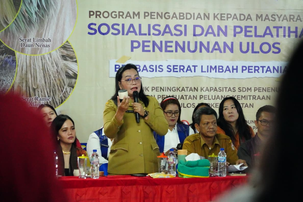 ‎Inovasi ECO-Ulos Pemkab Taput: Ubah Limbah Pertanian Jadi Wastra Berkelanjutan dan Tingkatkan Ekonomi Penenun