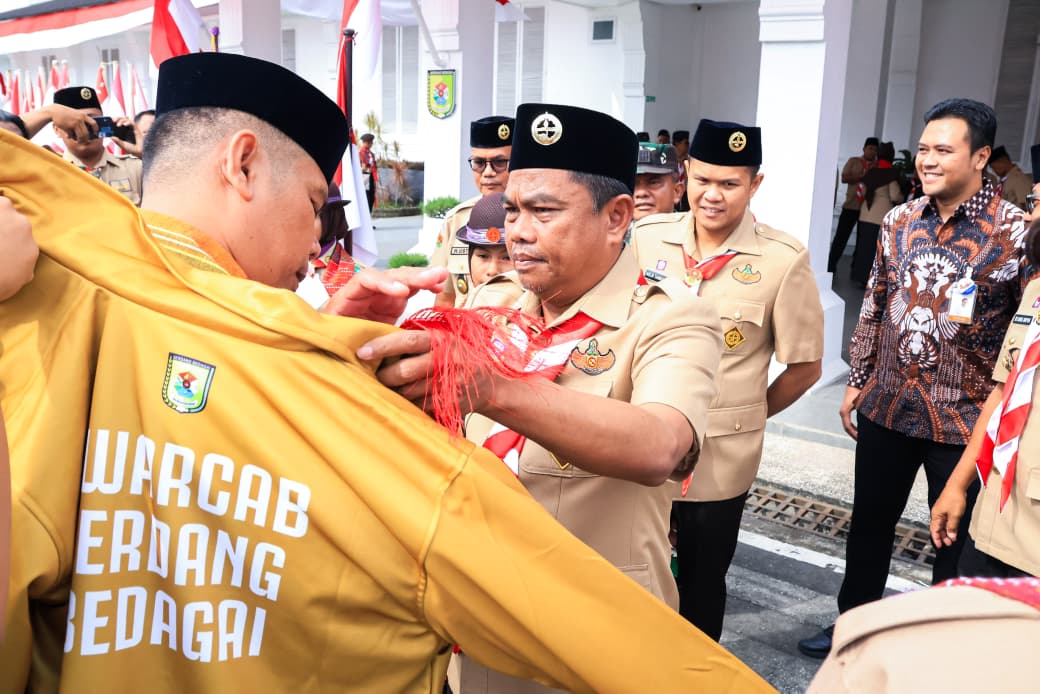 Lepas Kontingen Jamnas XII, Bupati Darma Wijaya : Jadilah Pramuka Sergai Tangguh dan Mandiri