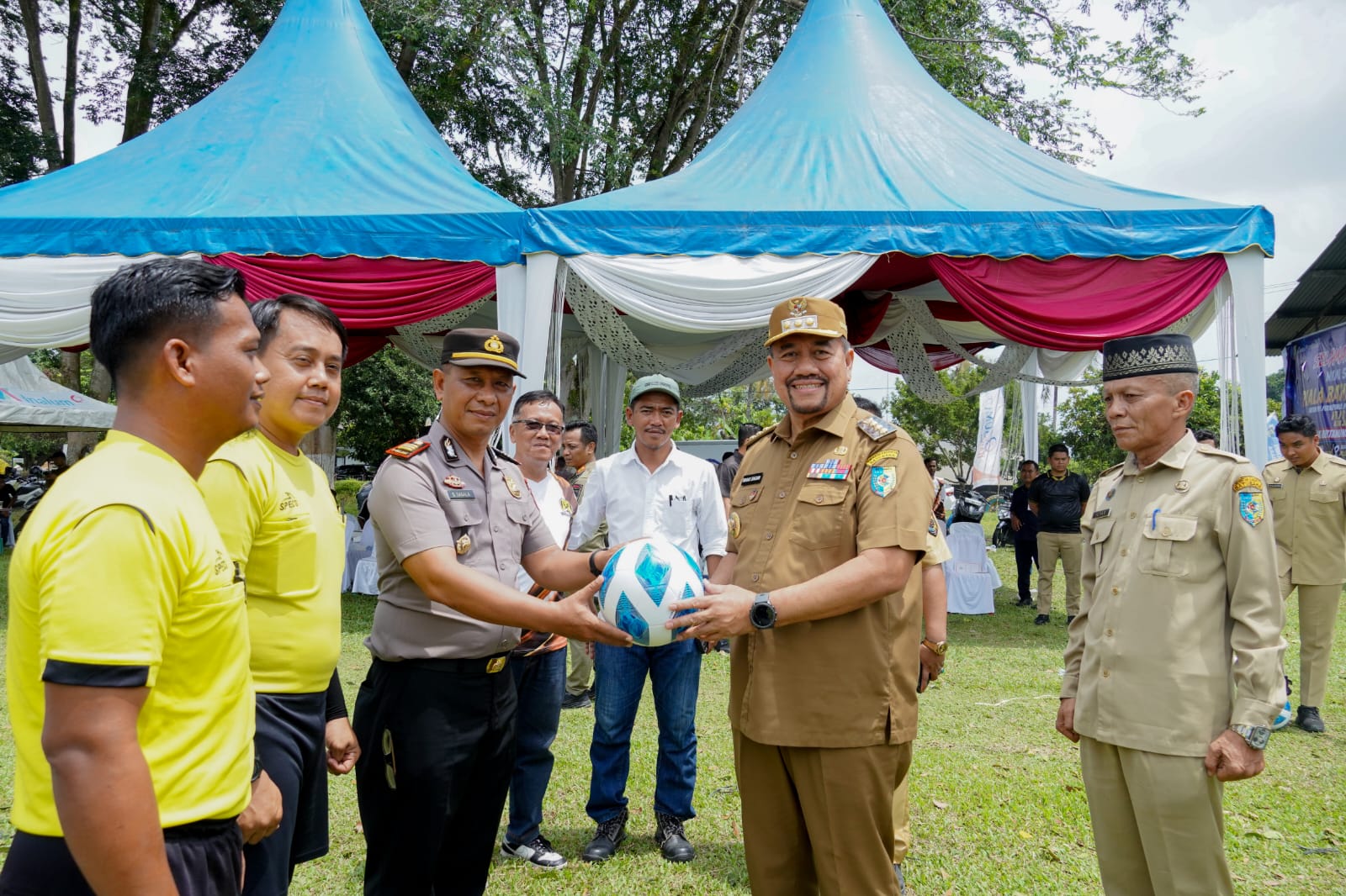 Bupati Baharuddin Siagian Buka Turnamen Mini Soccer Bahagia Cup II, Ajak Generasi Muda Jadi Agen Antinarkoba