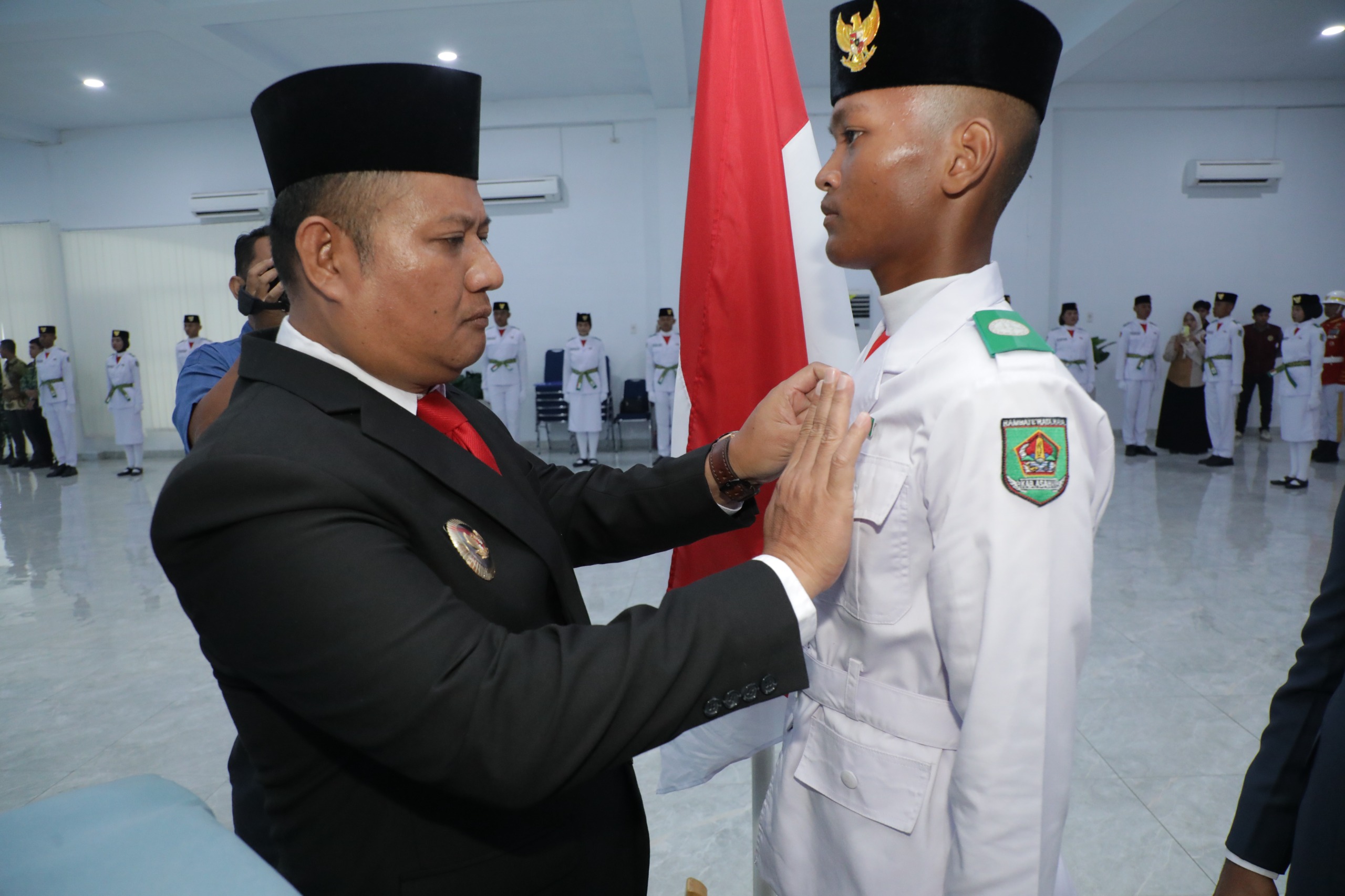 Wakil Bupati Asahan Kukuhkan Paskibraka Kabupaten Asahan Tahun 2026