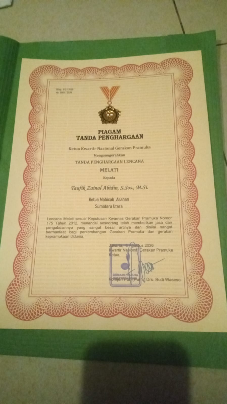 Bupati Asahan Terima Tanda Penghargaan Dari Ketua Kwarnas Gerakan Pramuka