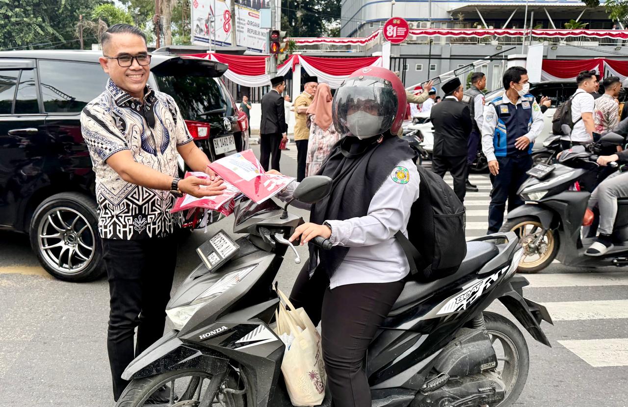 Pemko Dan PWPM Kibarkan Semangat Merah Putih di Jalanan Kota