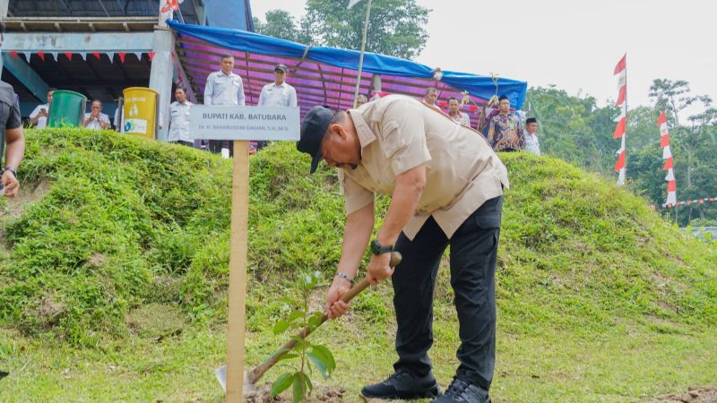 Komitmen Tingkatkan Pelayanan Kesehatan, Bupati Baharuddin Bertemu Dokter RSUD H. OK Arya Zulkarnain