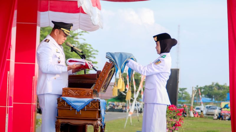 Wabup Syafrizal Pimpin Upacara Penurunan Bendera HUT ke-81 Kemerdekaan RI di Batu Bara