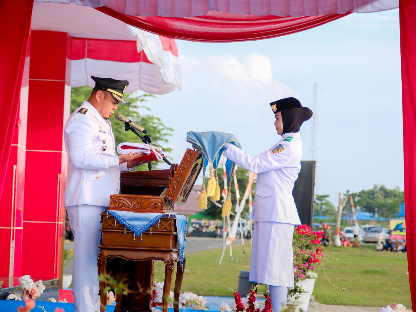 Wabup Syafrizal Pimpin Upacara Penurunan Bendera HUT ke-81 Kemerdekaan RI di Batu Bara