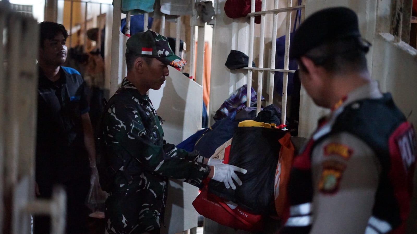 Jaga Keamanan dan Ketertiban, Rutan Kelas I Cipinang Laksanakan Sidak Bersama APH